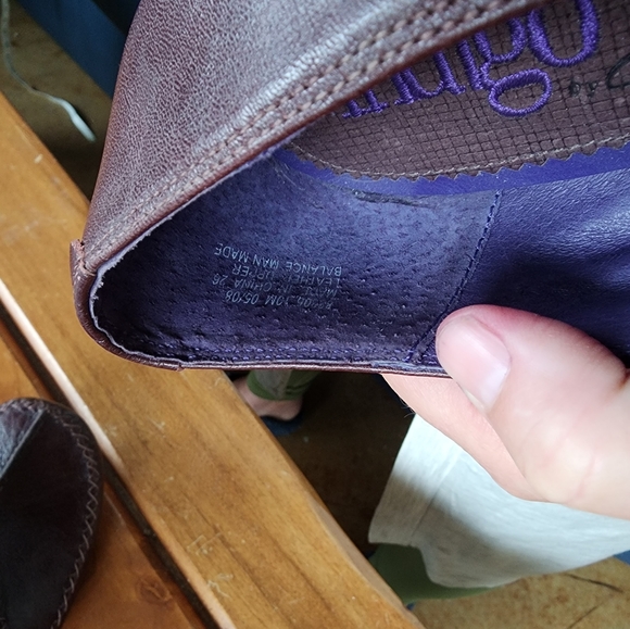 Clarks Indigo slip on comfort heels bendable brown 10m button detail - Picture 5 of 13